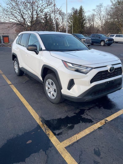 2025 Toyota RAV4 LE