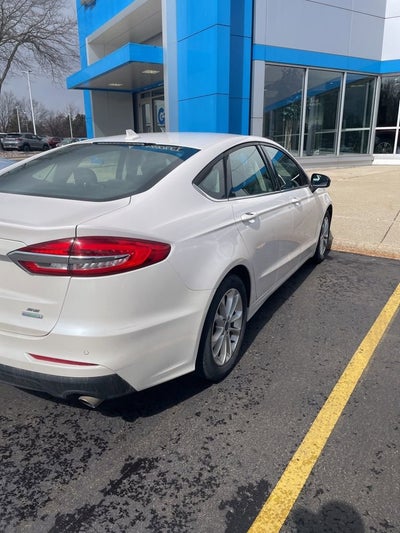 2020 Ford Fusion SE
