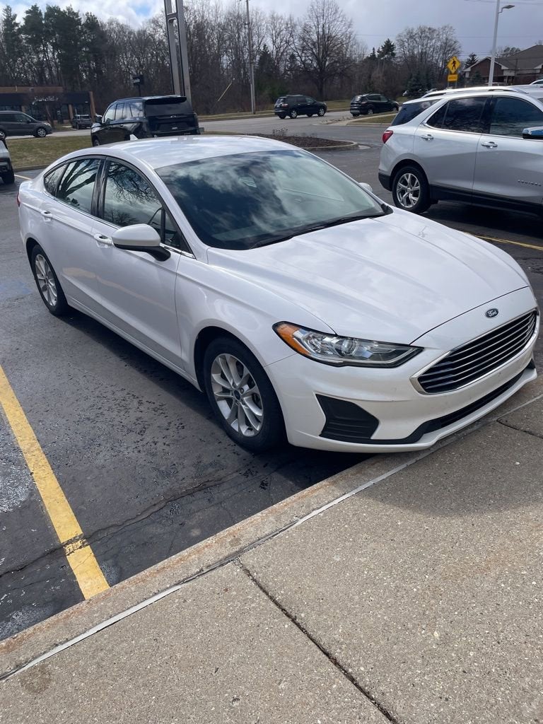 2020 Ford Fusion SE