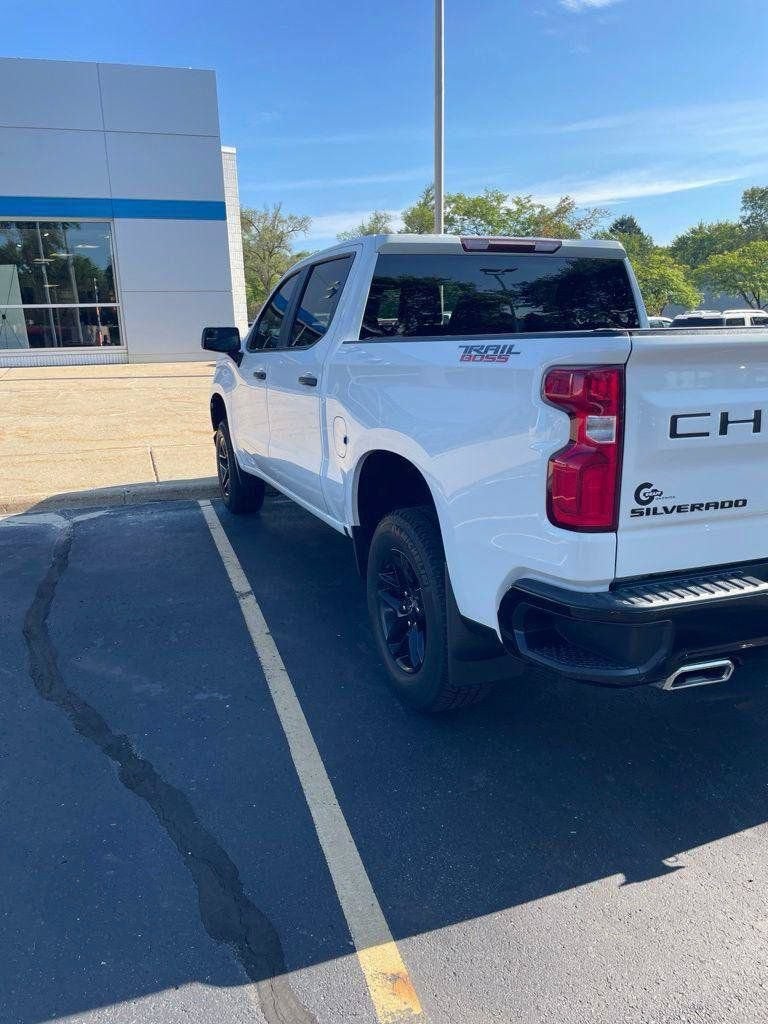 2021 Chevrolet Silverado 1500 Custom Trail Boss