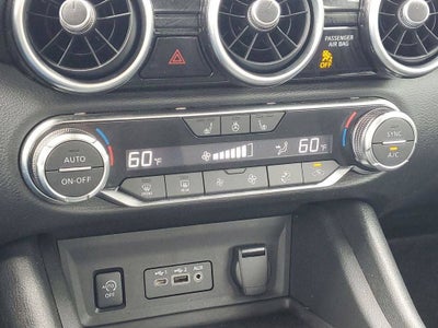2024 Nissan Sentra SV Xtronic CVT