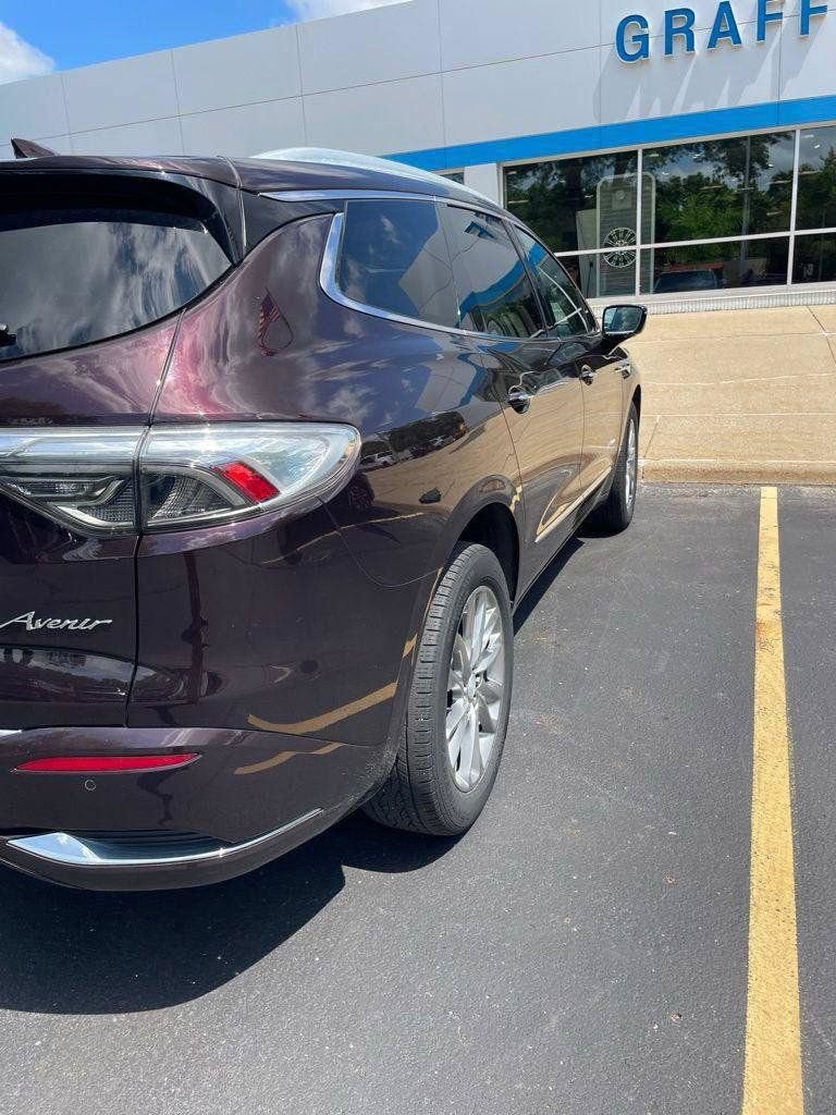 2022 Buick Enclave Avenir