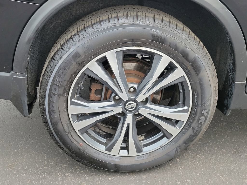 2017 Nissan Rogue SL