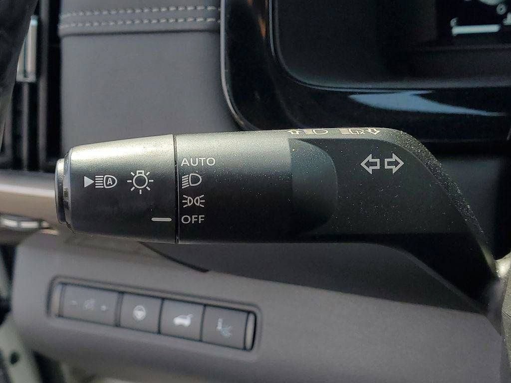 2024 Nissan Pathfinder Platinum 4WD