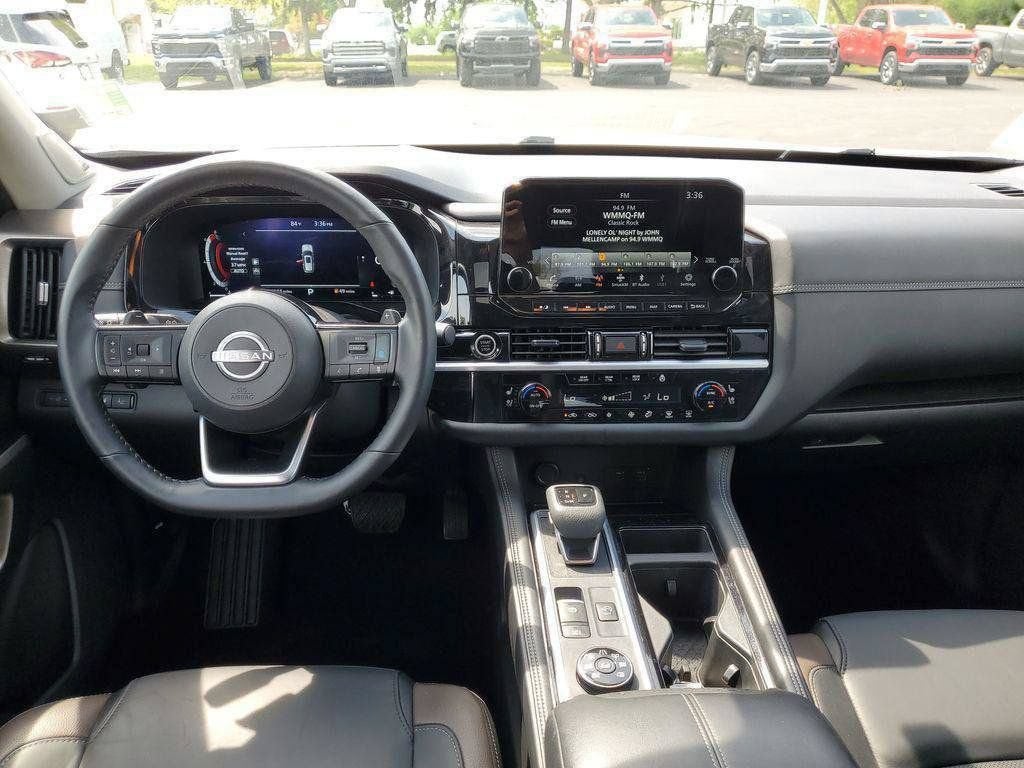 2024 Nissan Pathfinder Platinum 4WD