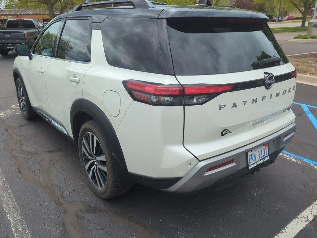 2024 Nissan Pathfinder Platinum 4WD