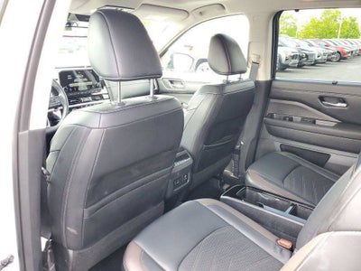2024 Nissan Pathfinder Platinum 4WD