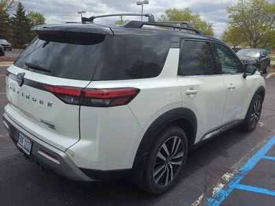 2024 Nissan Pathfinder Platinum 4WD