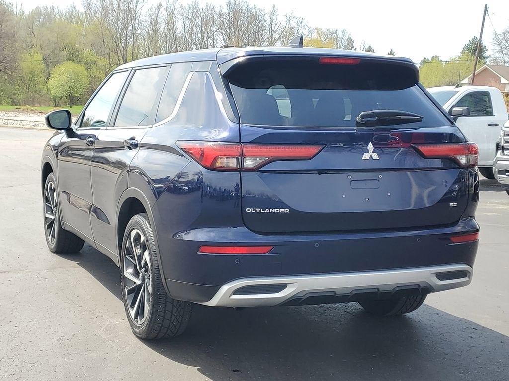 2024 Mitsubishi Outlander SE