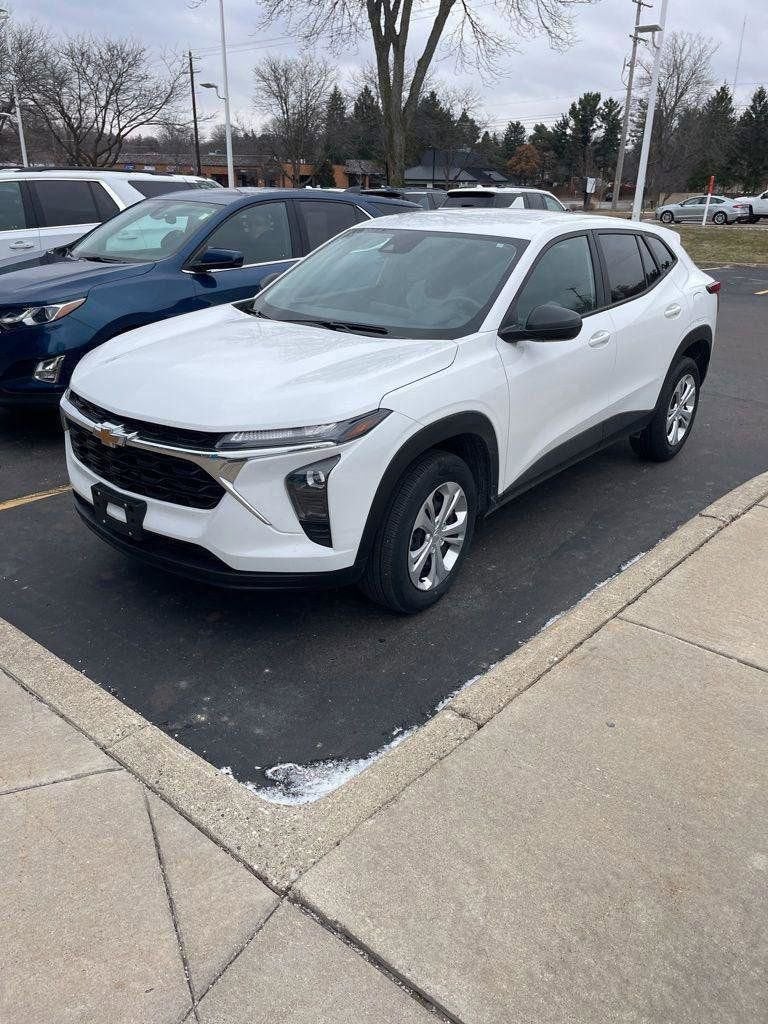 2024 Chevrolet Trax LS