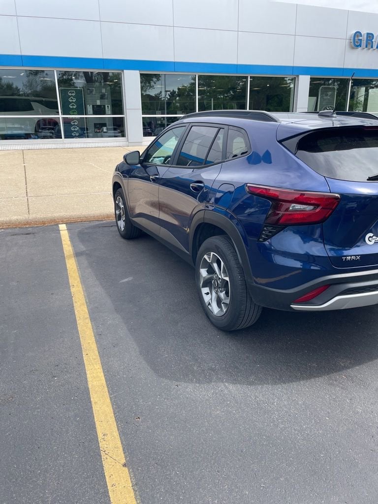 2024 Chevrolet Trax LT