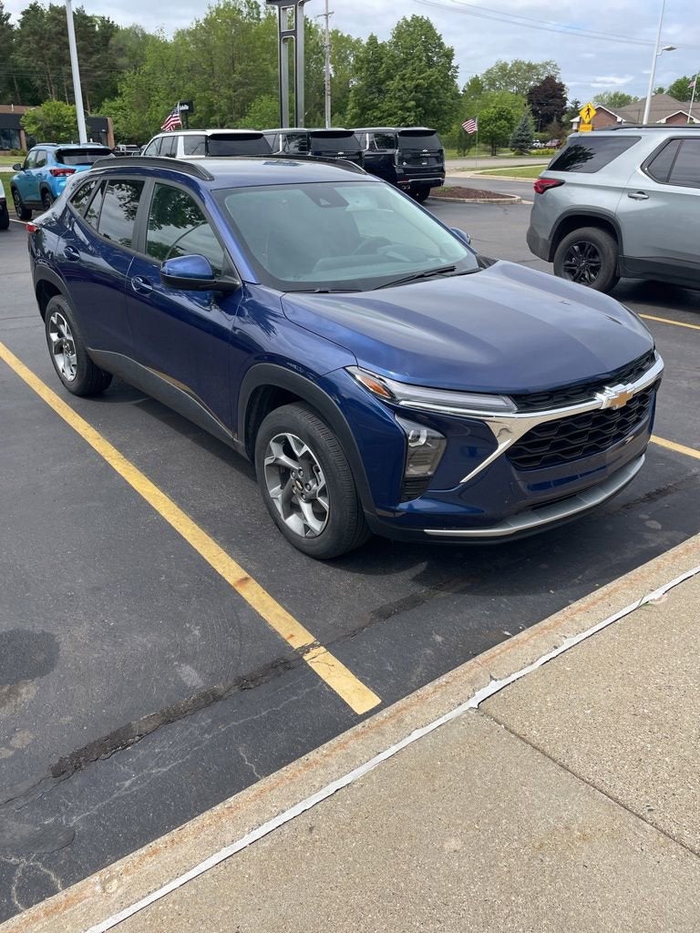 2024 Chevrolet Trax LT