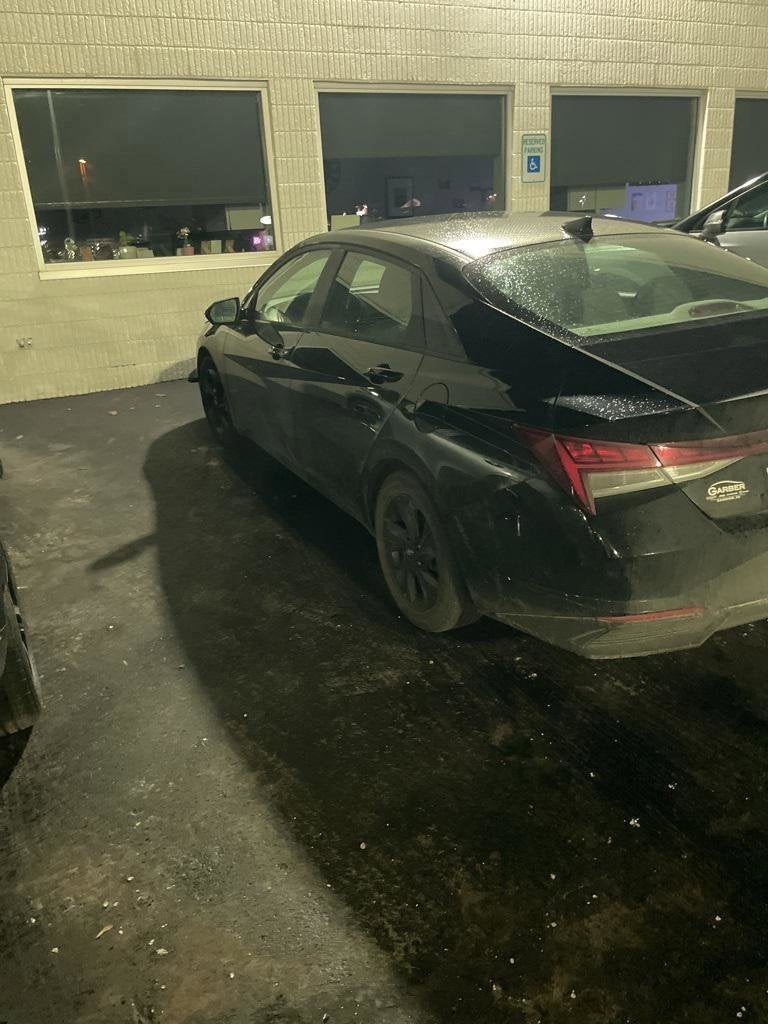 2022 Hyundai Elantra Hybrid Blue