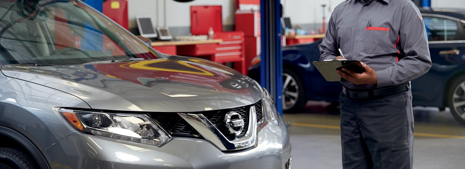 nissan service Graff Nissan of Okemos in Okemos MI